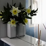 Sara Lejlighed *