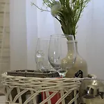 Sara Apartmán
